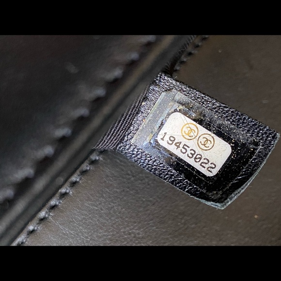 SOLD Chanel calfskin checkerboard new medium boy - Picture 13 of 14